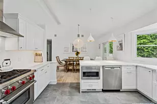 42 Oak St, Westhampton Beach, NY 11978 - Photo 4