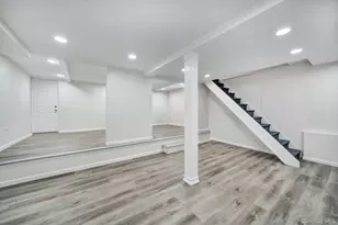 76 Balcom Rd, Farmingdale, NY 11735 - Photo 16