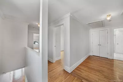 76 Balcom Road, Farmingdale, NY 11735 - Photo 8