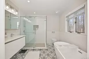 16 Hildreth Rd, Hampton Bays, NY 11946 - Photo 20