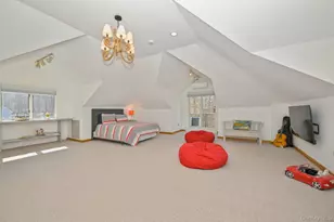 16 Hildreth Rd, Hampton Bays, NY 11946 - Photo 16