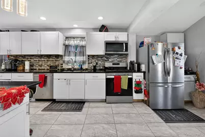 2008 Hancock Avenue, North Bellmore, NY 11710 - Photo 20