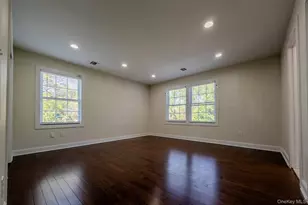 71 Penn St, Lake Grove, NY 11755 - Photo 16