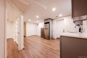 71 Penn St, Lake Grove, NY 11755 - Photo 26