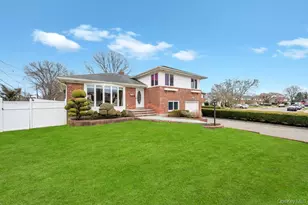 4 Brooks St, Hicksville, NY 11801 - Photo 2