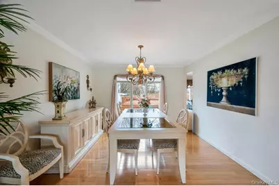 4 Brooks Street, Hicksville, NY 11801 - Photo 8