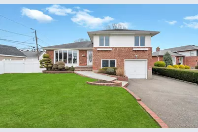 4 Brooks Street, Hicksville, NY 11801 - Photo 1