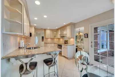 4 Brooks Street, Hicksville, NY 11801 - Photo 6