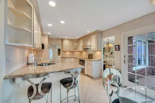 4 Brooks St, Hicksville, NY 11801 - Photo 6