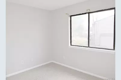 3502 Fox Lane, Poughkeepsie, NY 12603 - Photo 10