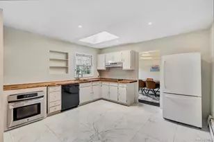 22 Tinder Ln, Lake Grove, NY 11755 - Photo 2