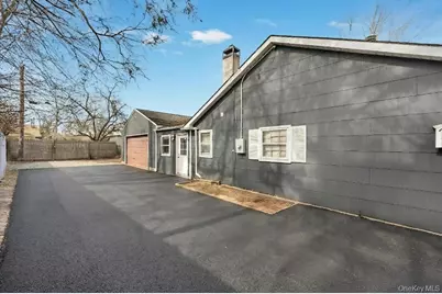 22 Tinder Lane, Lake Grove, NY 11755 - Photo 26