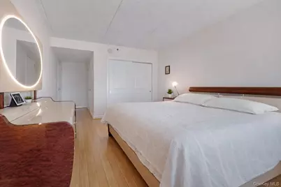 136 Beach 117th Street #4N, Rockaway Park, NY 11694 - Photo 8