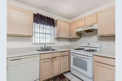 35 Dogwood Drive, Middletown, NY 10940 - Photo 10