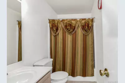 35 Dogwood Drive, Middletown, NY 10940 - Photo 8