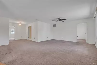 158 Carriage Court #B, Yorktown Heights, NY 10598 - Photo 8