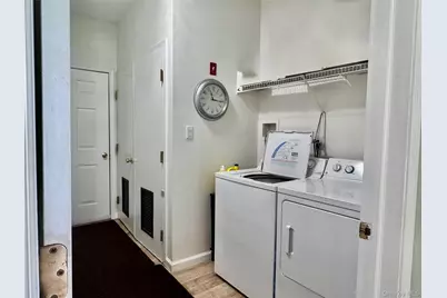 4001 Saint Andrews Avenue #4001, Riverhead, NY 11901 - Photo 6