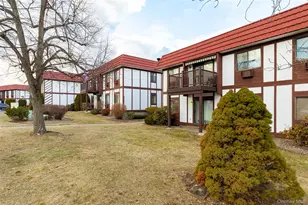 10 Skyline Dr, Fishkill, NY 12524 - Photo 2