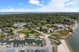 10 Sagamore Rd, Hampton Bays, NY 11946 - Photo 12