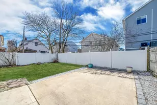 272 E Harrison St, Long Beach, NY 11561 - Photo 4