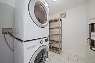 272 E Harrison St, Long Beach, NY 11561 - Photo 14