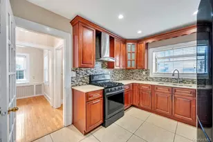 345 Plainfield St, Westbury, NY 11590 - Photo 8