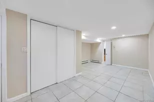 345 Plainfield St, Westbury, NY 11590 - Photo 24