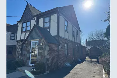 333 Foch Boulevard, Mineola, NY 11501 - Photo 22