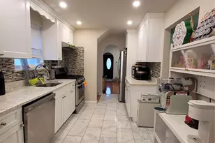 333 Foch Blvd, Mineola, NY 11501 - Photo 14