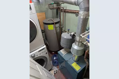 2668 Rosebud Avenue, Merrick, NY 11566 - Photo 6