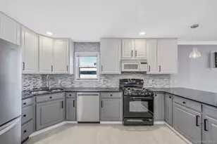 272 E Harrison St, Long Beach, NY 11561 - Photo 10