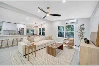 644 Bread and Cheese Hollow Road, Northport, NY 11768 - Photo 2