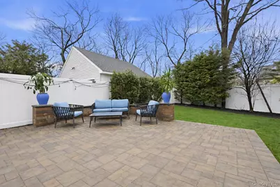 1261 Meadowbrook Road, Merrick, NY 11566 - Photo 32