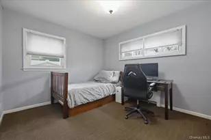 1261 Meadowbrook Rd, Merrick, NY 11566 - Photo 20