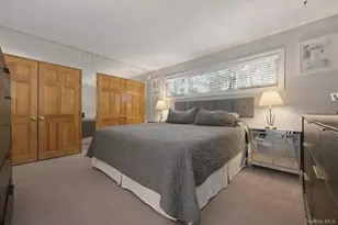 1261 Meadowbrook Rd, Merrick, NY 11566 - Photo 16