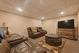 1261 Meadowbrook Rd, Merrick, NY 11566 - Photo 24