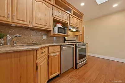 1261 Meadowbrook Road, Merrick, NY 11566 - Photo 10