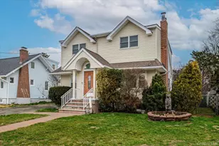 3305 4th St, Oceanside, NY 11572 - Photo 2