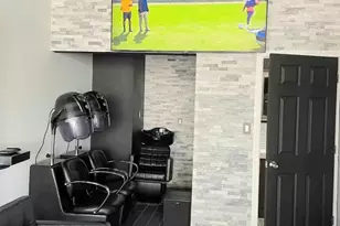 122-14 Sutphin Blvd, Jamaica, NY 11434 - Photo 2