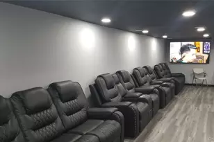 122-14 Sutphin Blvd, Jamaica, NY 11434 - Photo 4