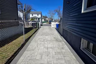 195-20 122nd Ave, Springfield Gardens, NY 11413 - Photo 20