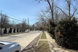 120 Lena Ave, Freeport, NY 11520 - Photo 20