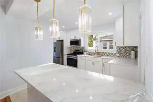 120 Lena Ave, Freeport, NY 11520 - Photo 6