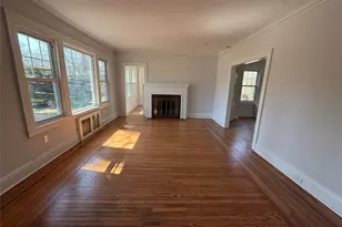 120 Lena Ave, Freeport, NY 11520 - Photo 2