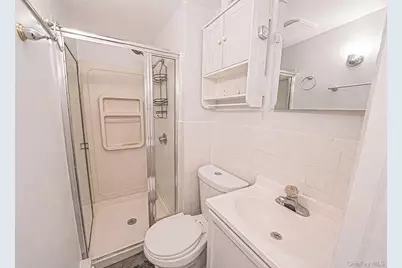 27 Trader Lane, Brentwood, NY 11717 - Photo 28