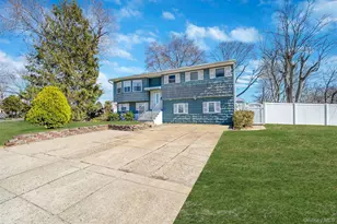 27 Trader Ln, Brentwood, NY 11717 - Photo 36