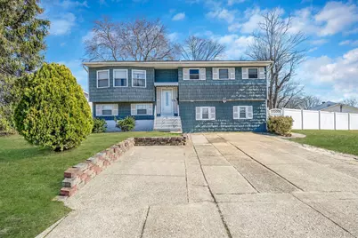 27 Trader Lane, Brentwood, NY 11717 - Photo 1