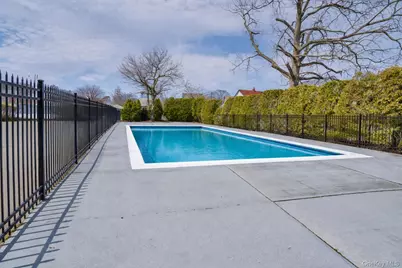 20 Daley Place #113, Lynbrook, NY 11563 - Photo 46