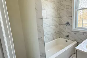 136 Fairview Blvd, Hempstead, NY 11550 - Photo 16