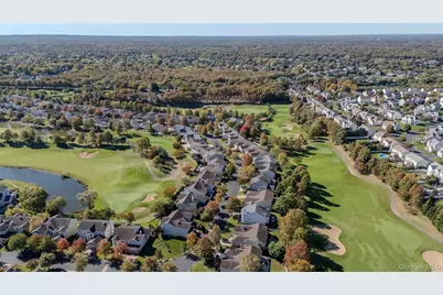 77 Hamlet Drive, Mount Sinai, NY 11766 - Photo 38